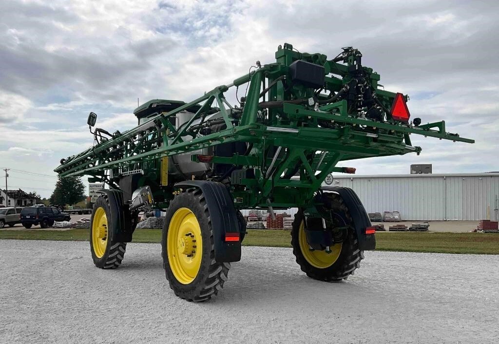 2024 John Deere 410R Self-Propelled Sprayer