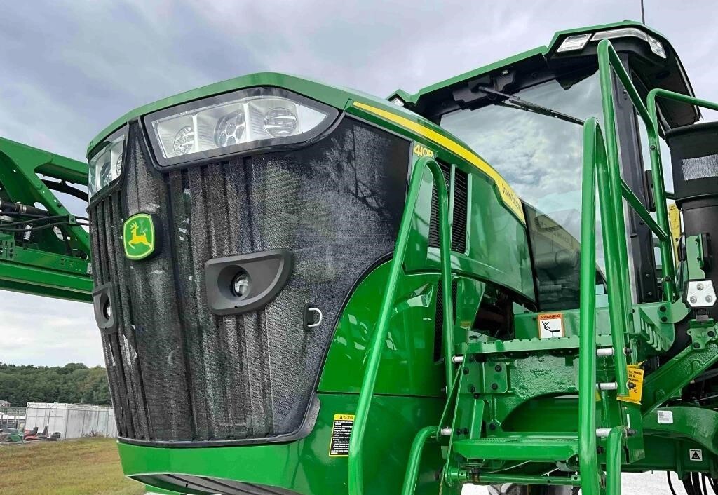 2024 John Deere 410R Self-Propelled Sprayer
