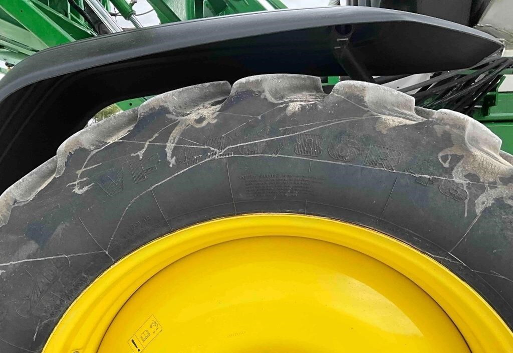 2024 John Deere 410R Self-Propelled Sprayer
