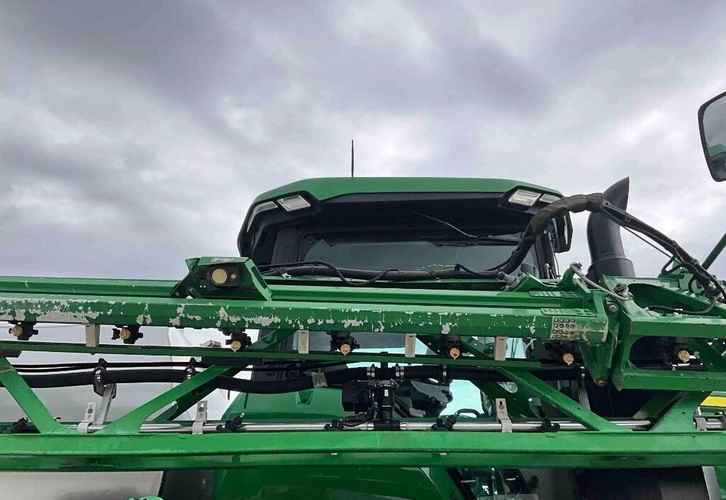 2024 John Deere 410R Self-Propelled Sprayer