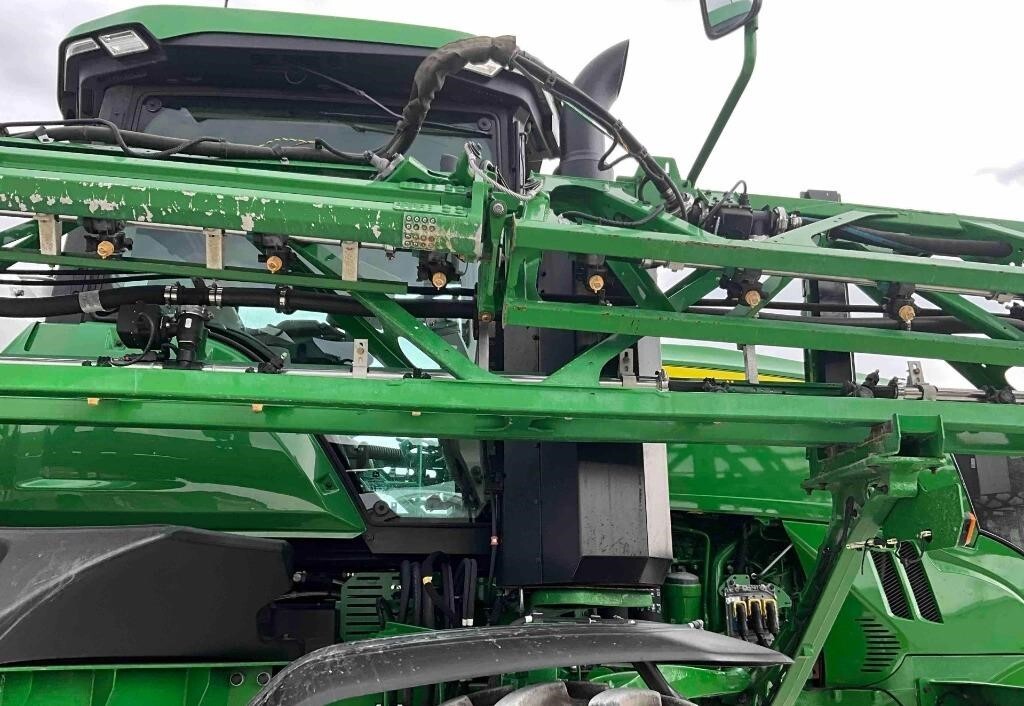 2024 John Deere 410R Self-Propelled Sprayer