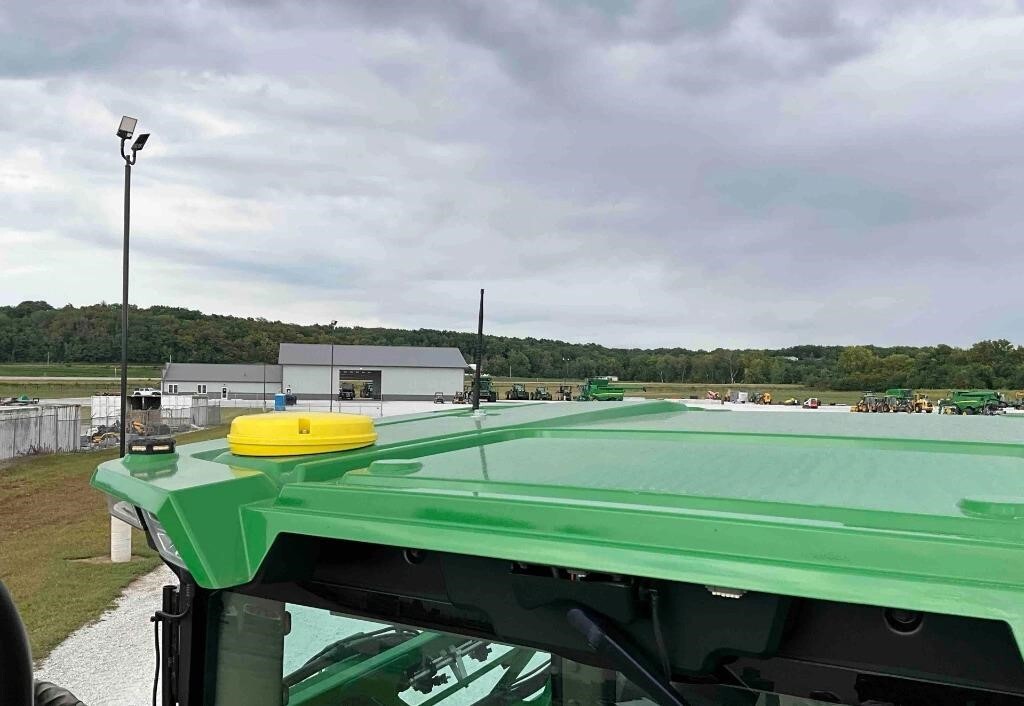 2024 John Deere 410R Self-Propelled Sprayer