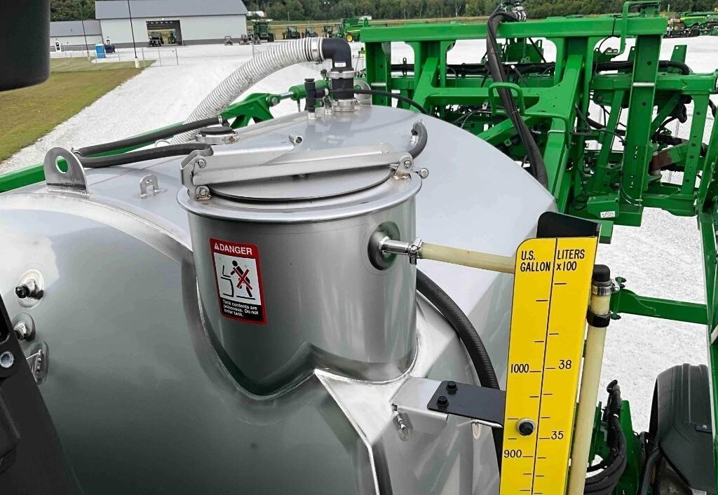 2024 John Deere 410R Self-Propelled Sprayer