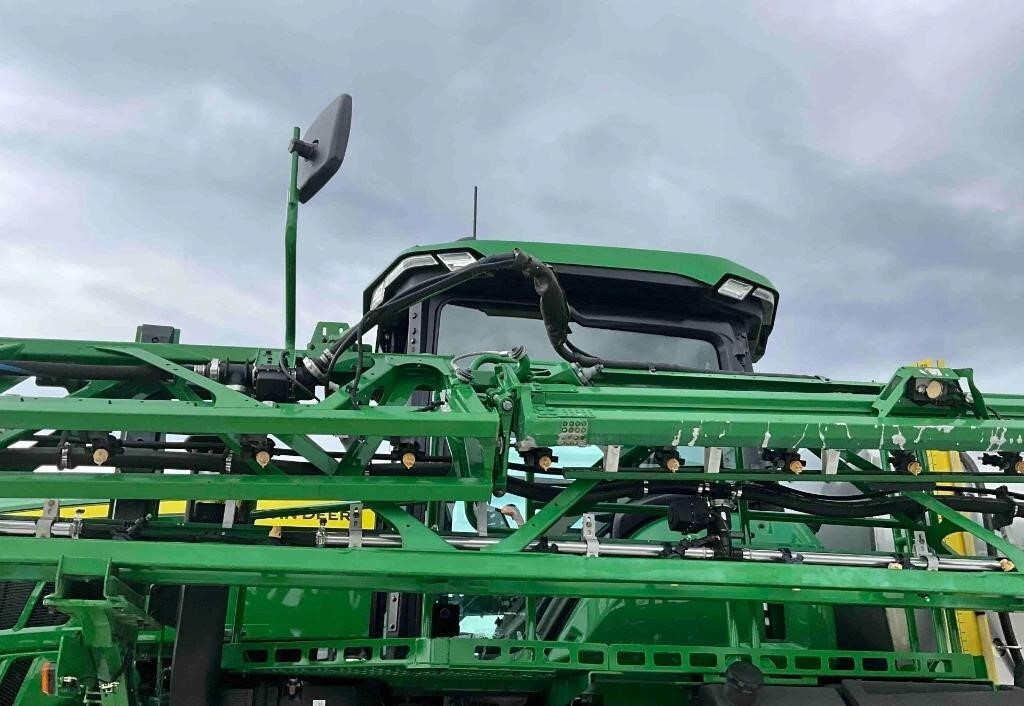 2024 John Deere 410R Self-Propelled Sprayer