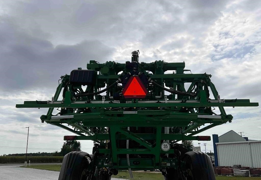 2024 John Deere 410R Self-Propelled Sprayer