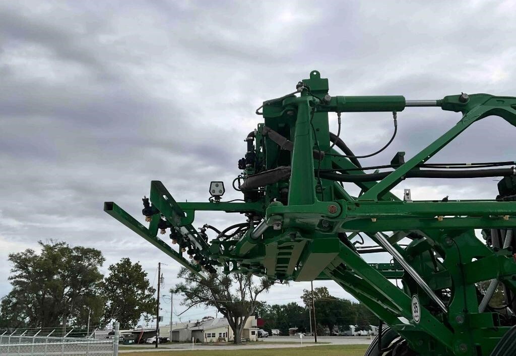 2024 John Deere 410R Self-Propelled Sprayer