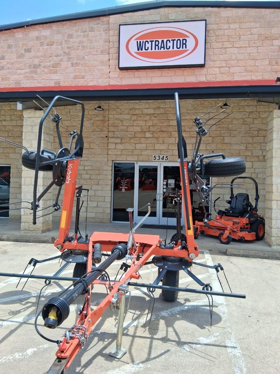 2021 Kubota TE4052T Tedder