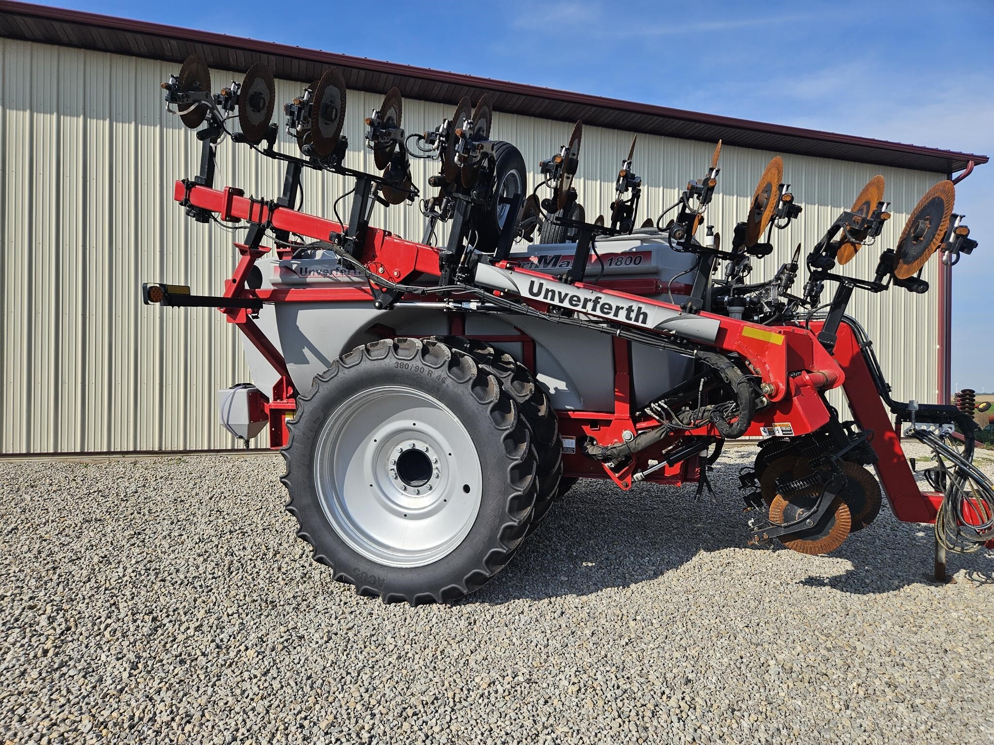 2023 Unverferth NutriMax 1800 Toolbar