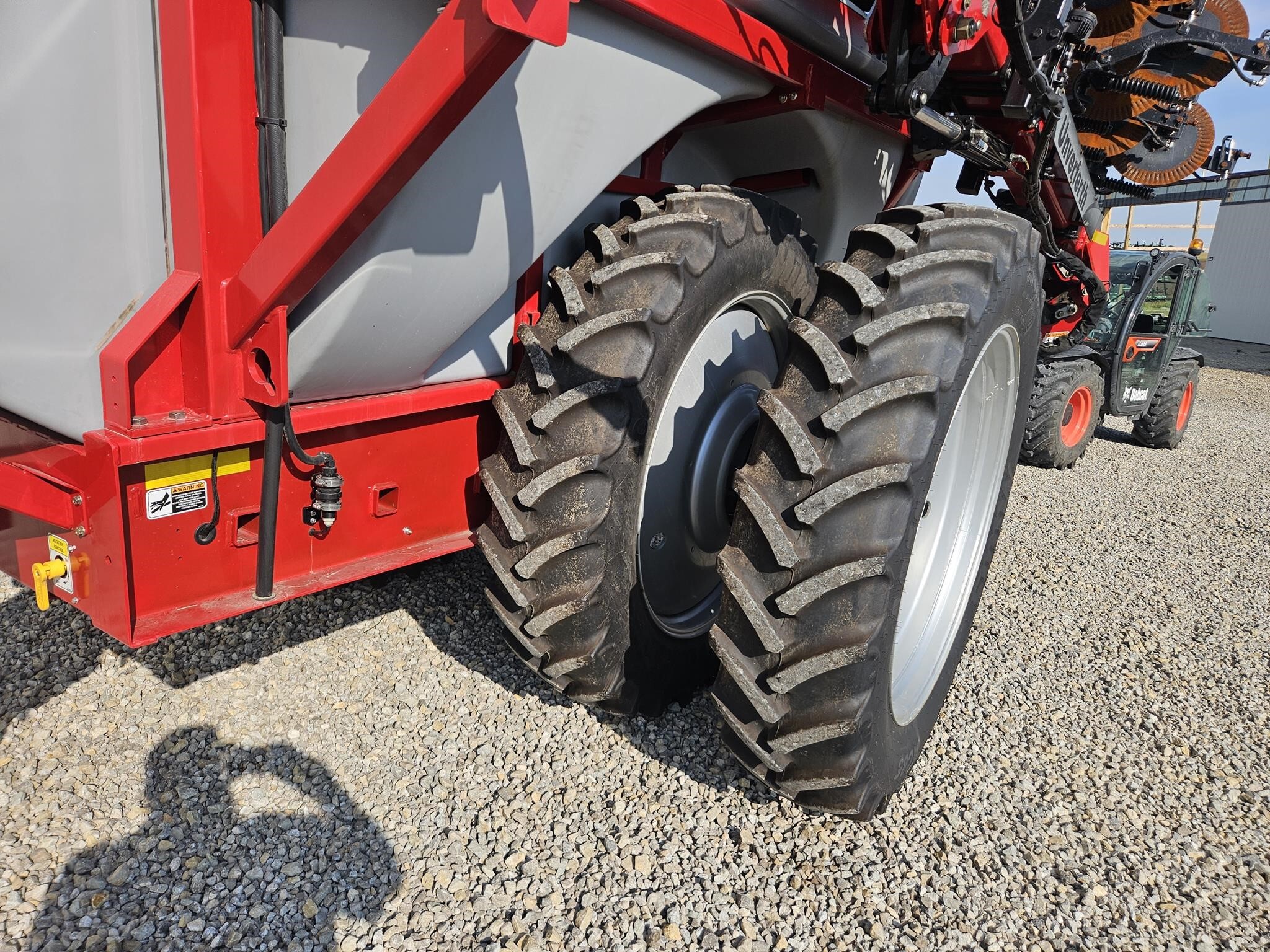 2023 Unverferth NutriMax 1800 Toolbar