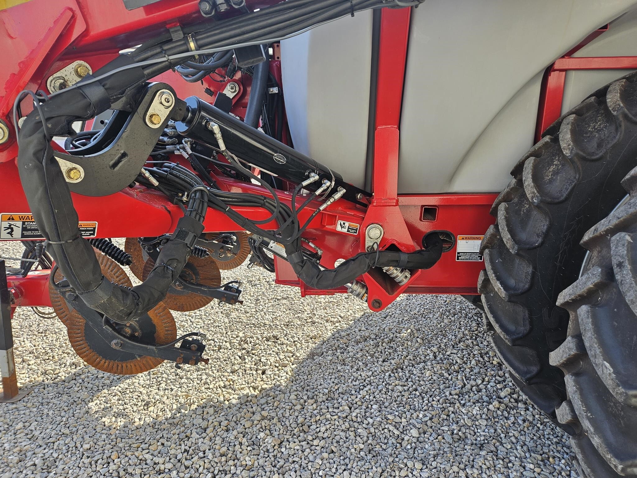 2023 Unverferth NutriMax 1800 Toolbar