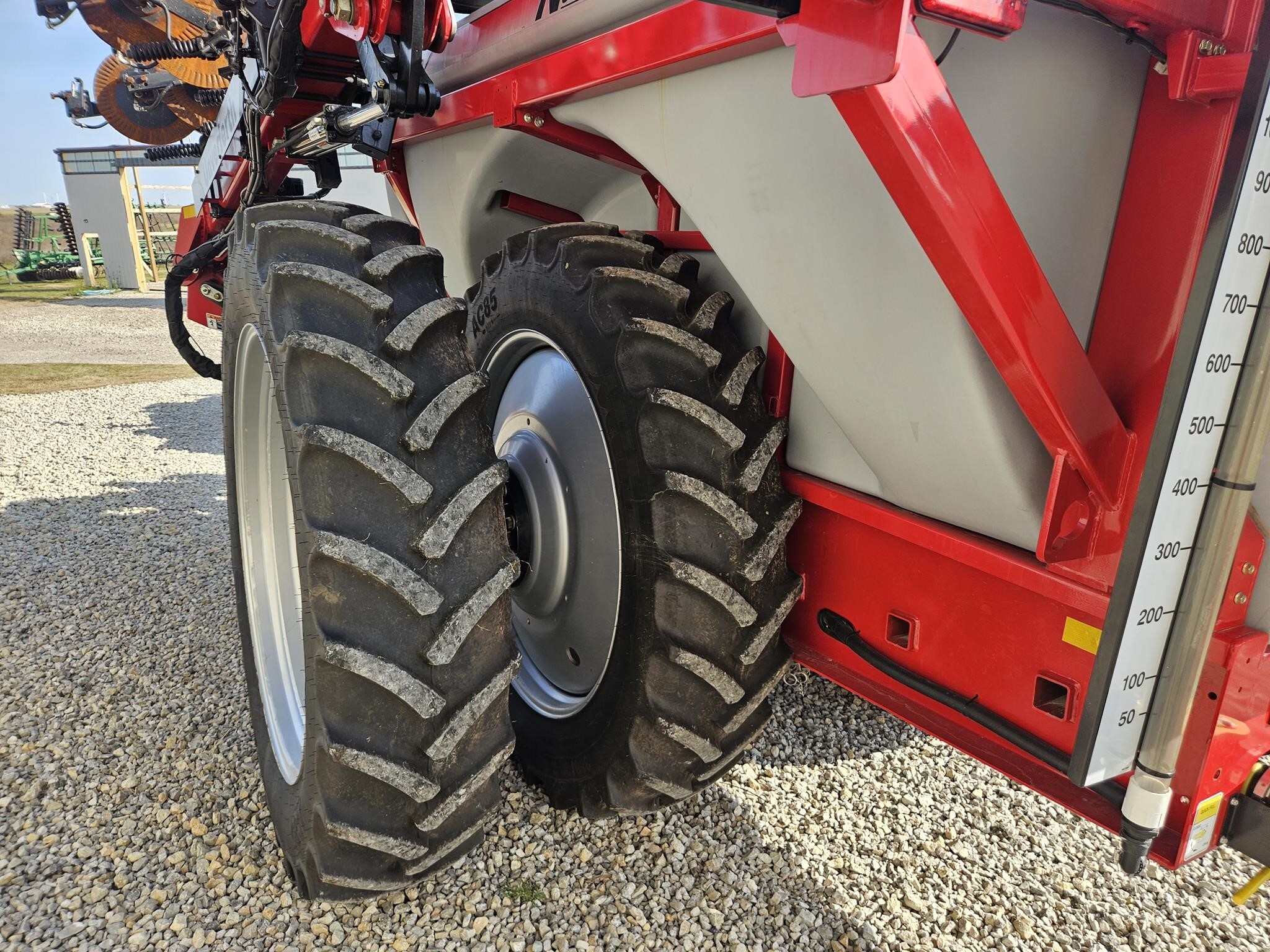 2023 Unverferth NutriMax 1800 Toolbar