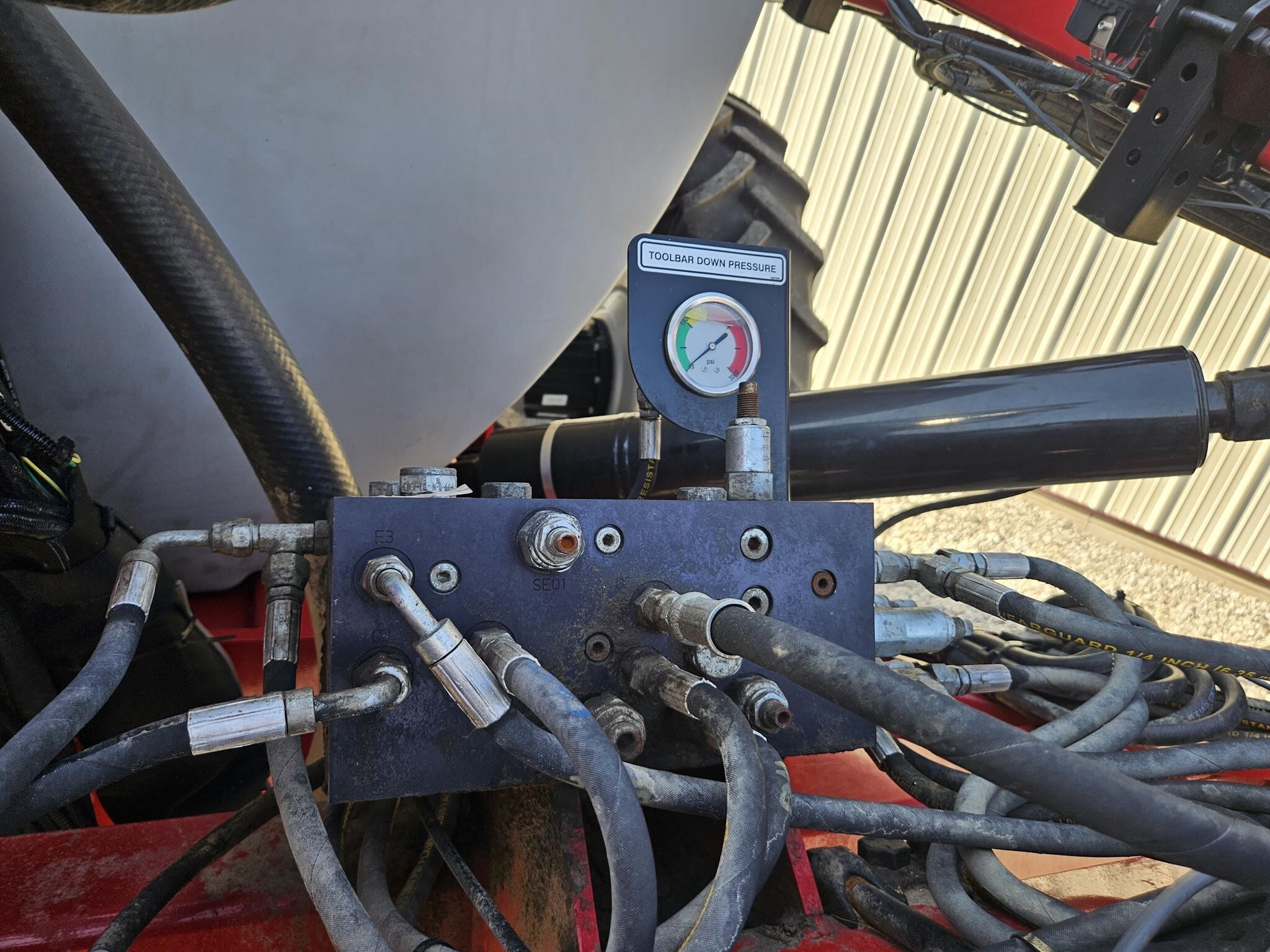 2023 Unverferth NutriMax 1800 Toolbar