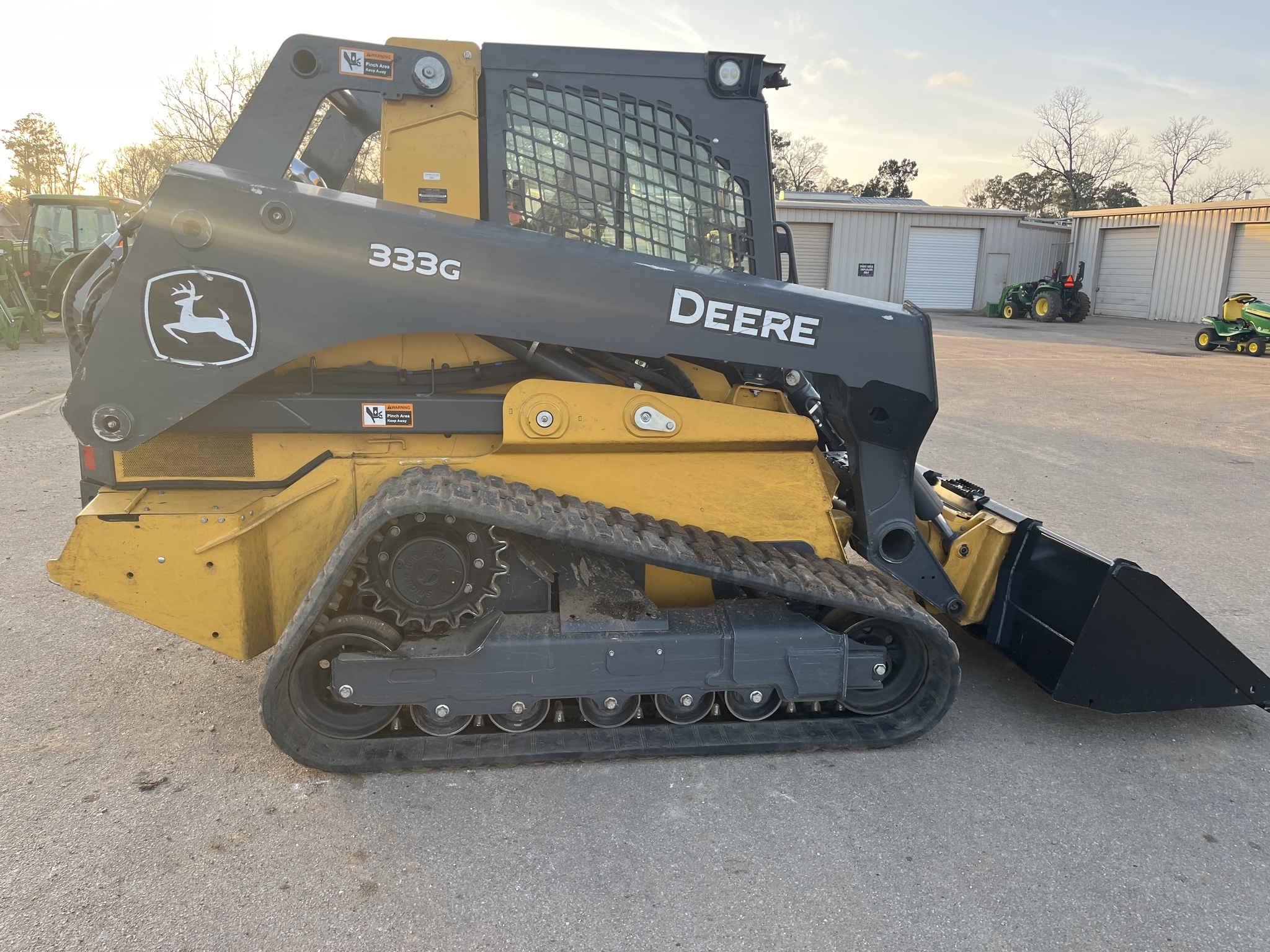 2022 Deere 333G Skid Steer