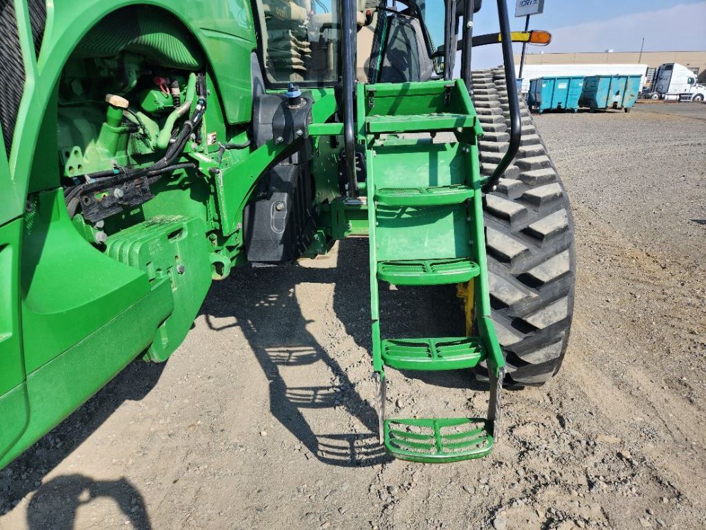 2015 John Deere 8370RT Tractor