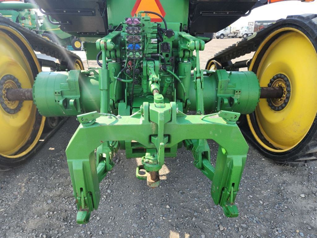 2015 John Deere 8370RT Tractor