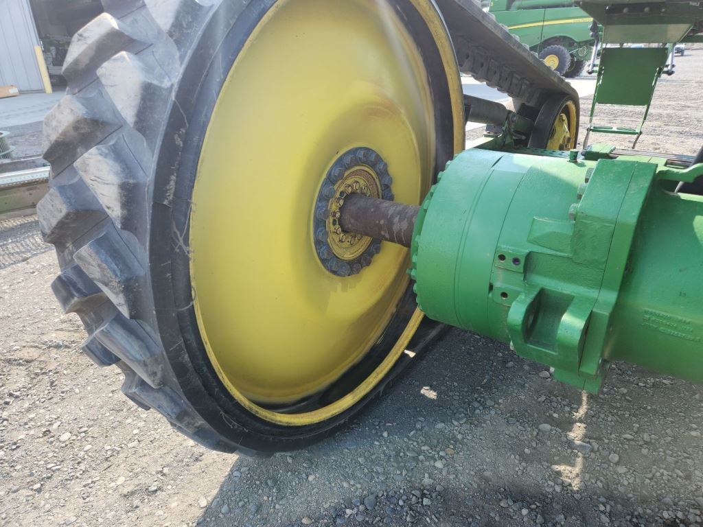 2015 John Deere 8370RT Tractor