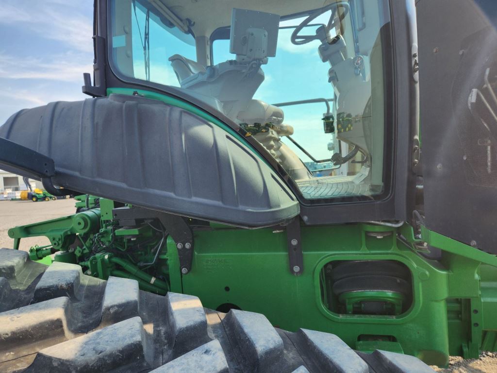 2015 John Deere 8370RT Tractor