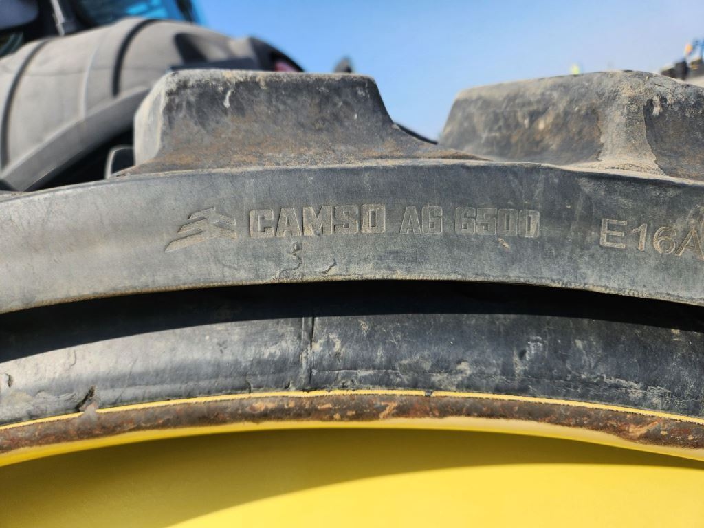 2015 John Deere 8370RT Tractor