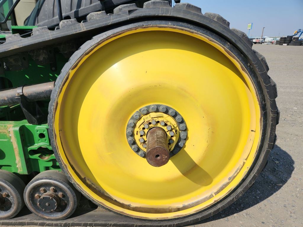 2015 John Deere 8370RT Tractor