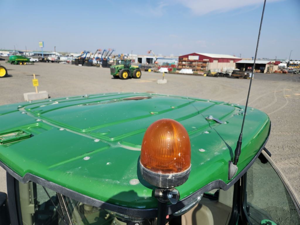 2015 John Deere 8370RT Tractor