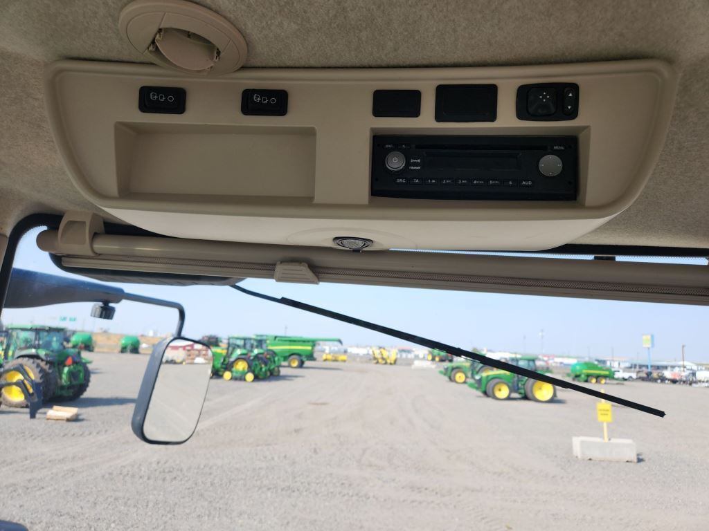 2015 John Deere 8370RT Tractor