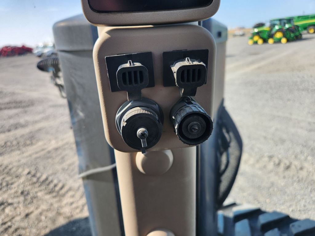 2015 John Deere 8370RT Tractor