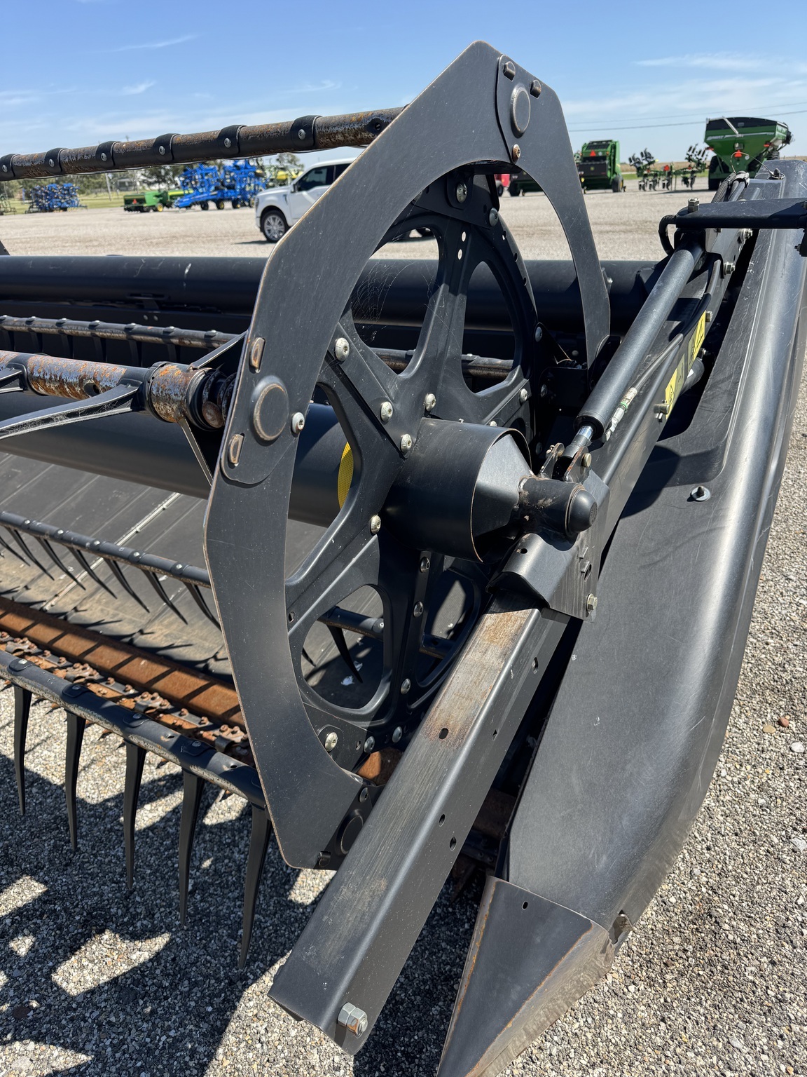 2013 MacDon FD75 Platform