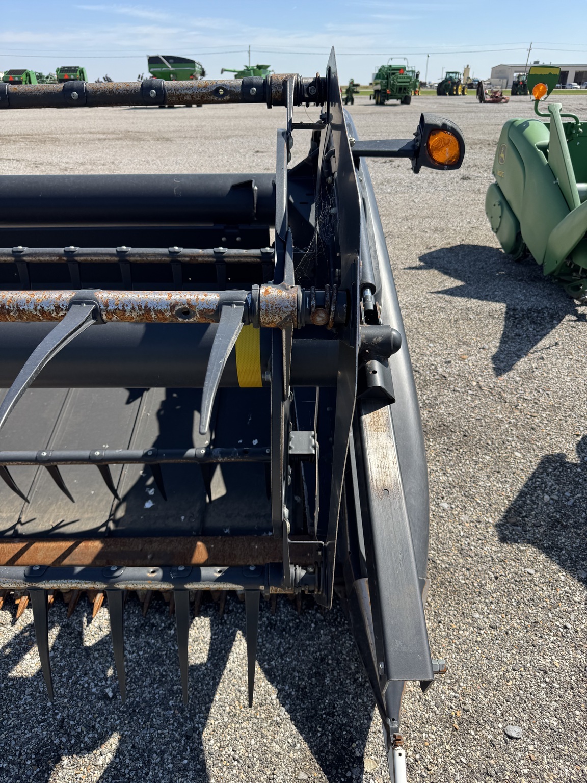 2013 MacDon FD75 Platform