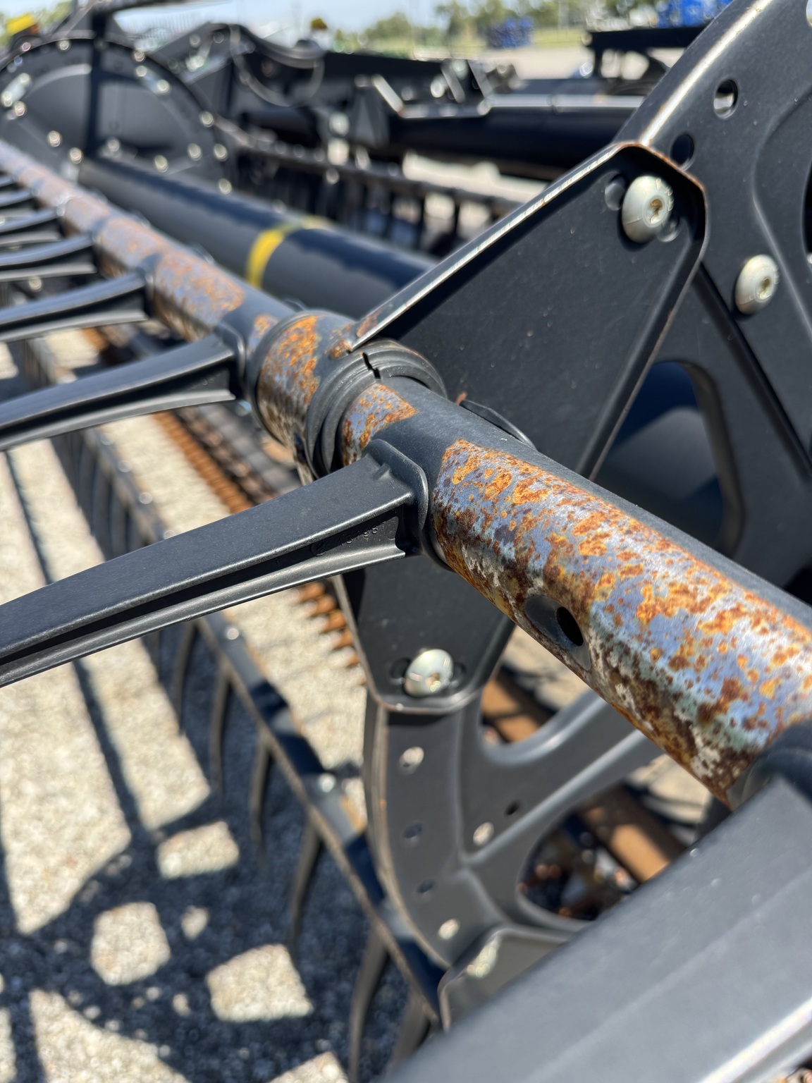 2013 MacDon FD75 Platform