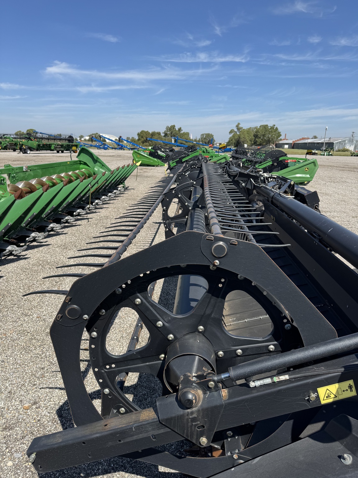 2013 MacDon FD75 Platform