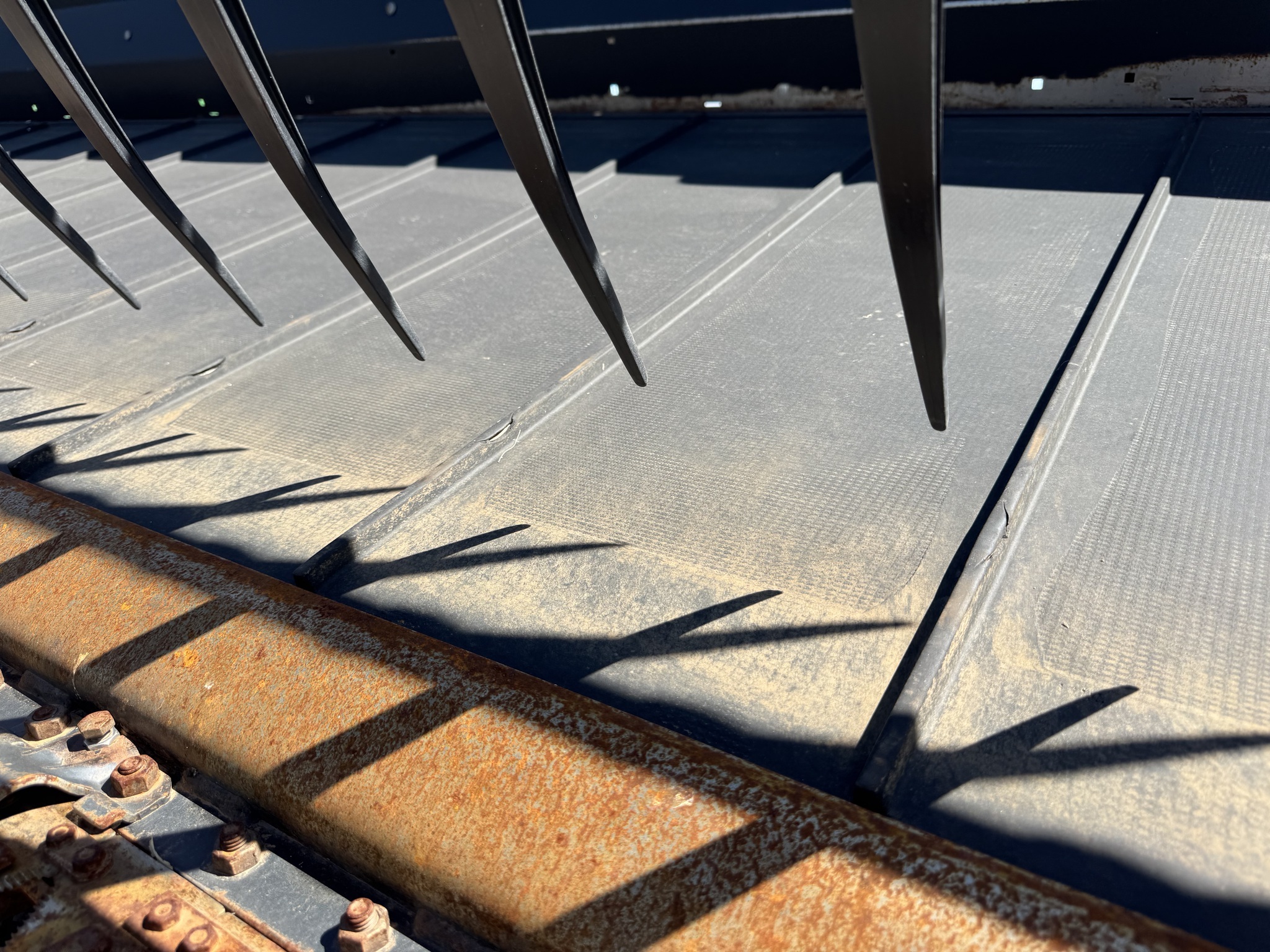 2013 MacDon FD75 Platform