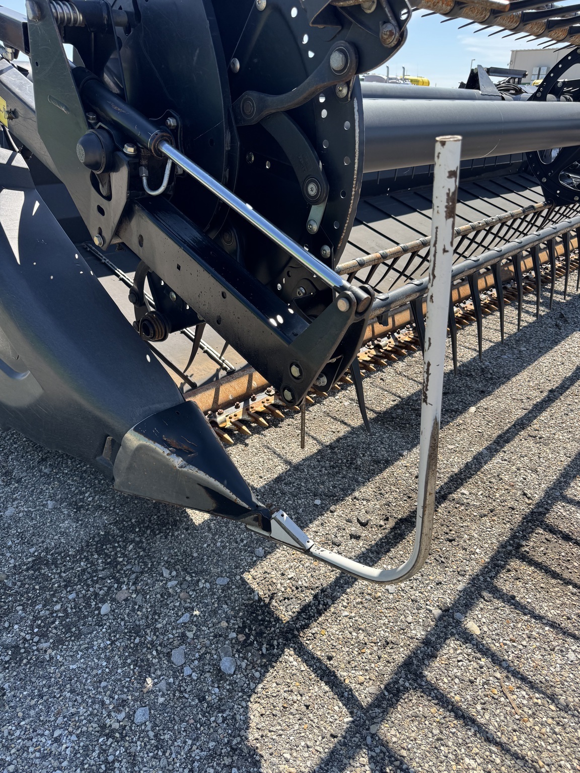 2013 MacDon FD75 Platform