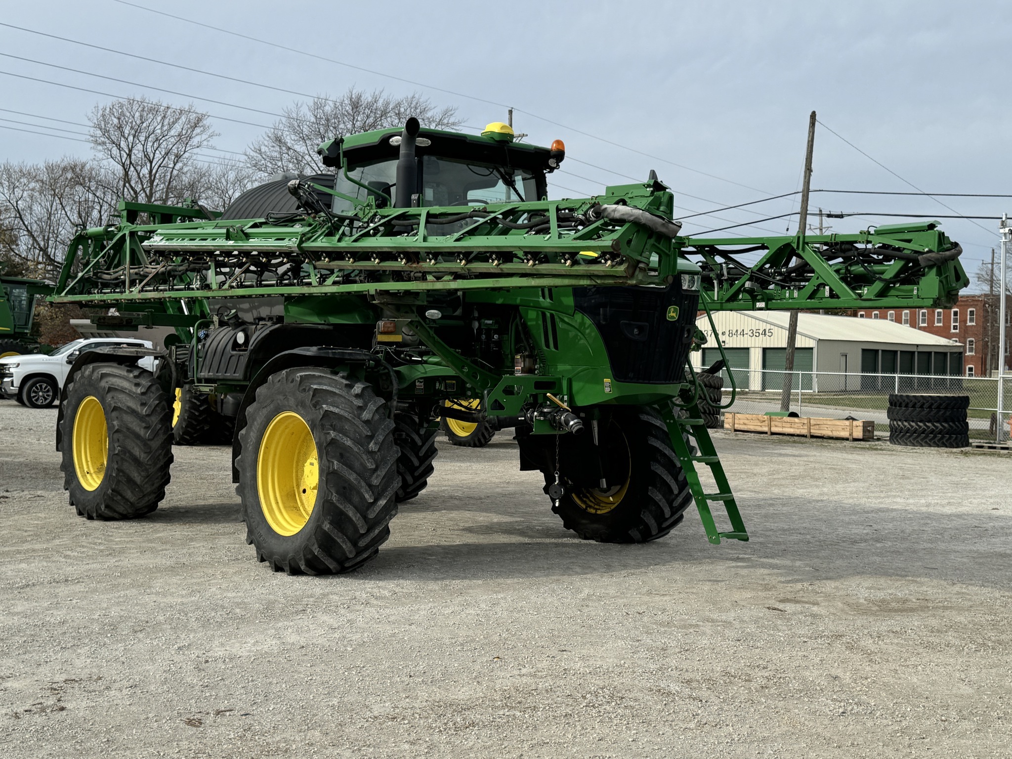 2019 John Deere R4044 Self-Propelled Sprayer