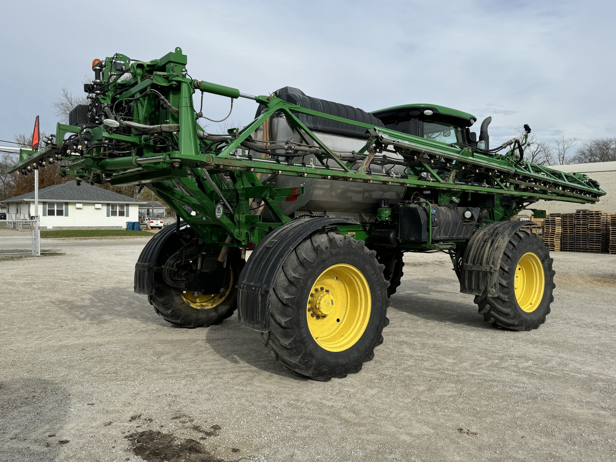 2019 John Deere R4044 Self-Propelled Sprayer