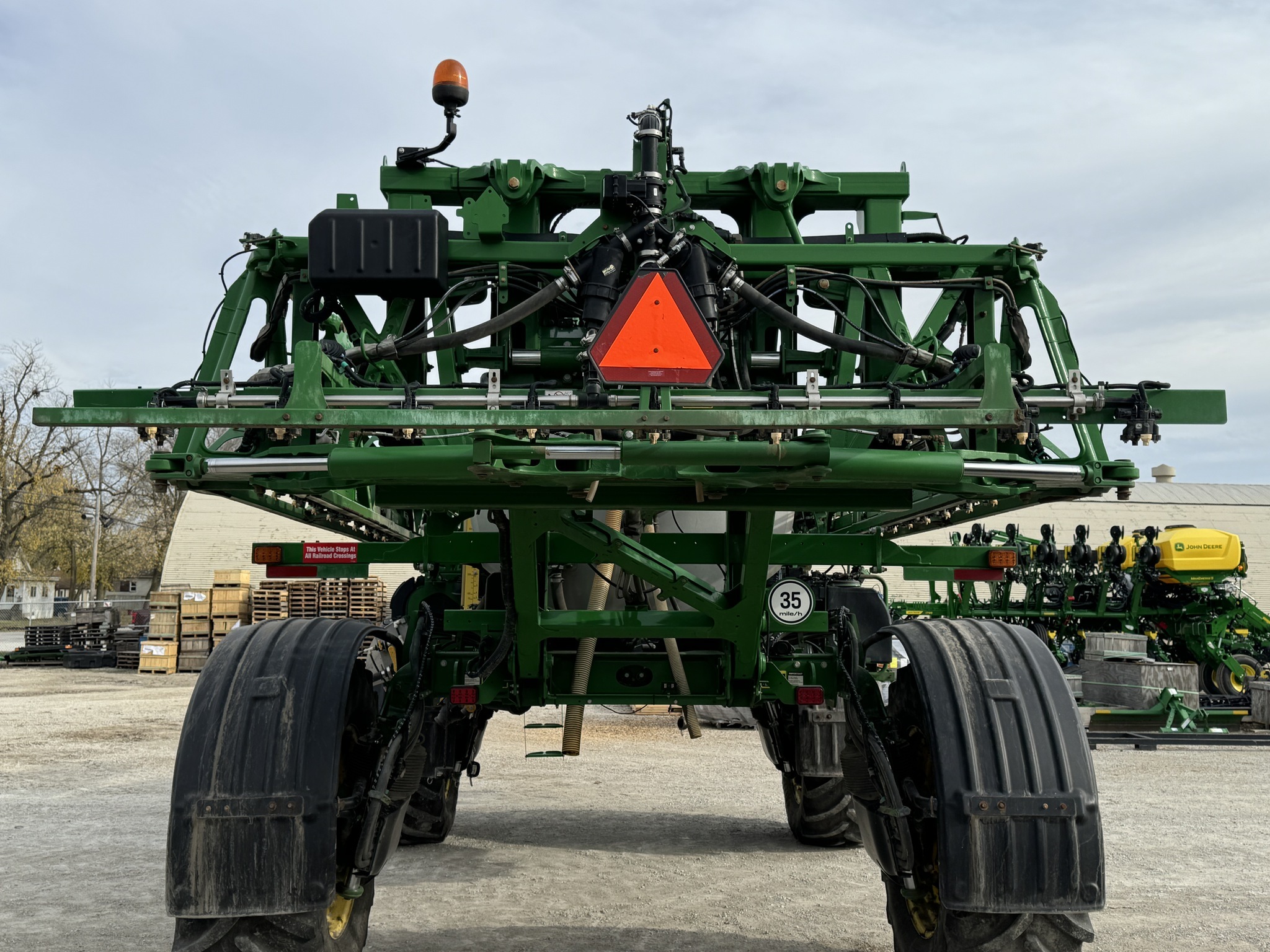 2019 John Deere R4044 Self-Propelled Sprayer
