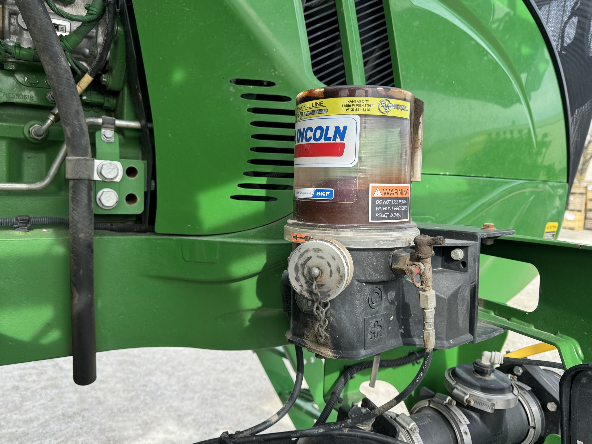 2019 John Deere R4044 Self-Propelled Sprayer