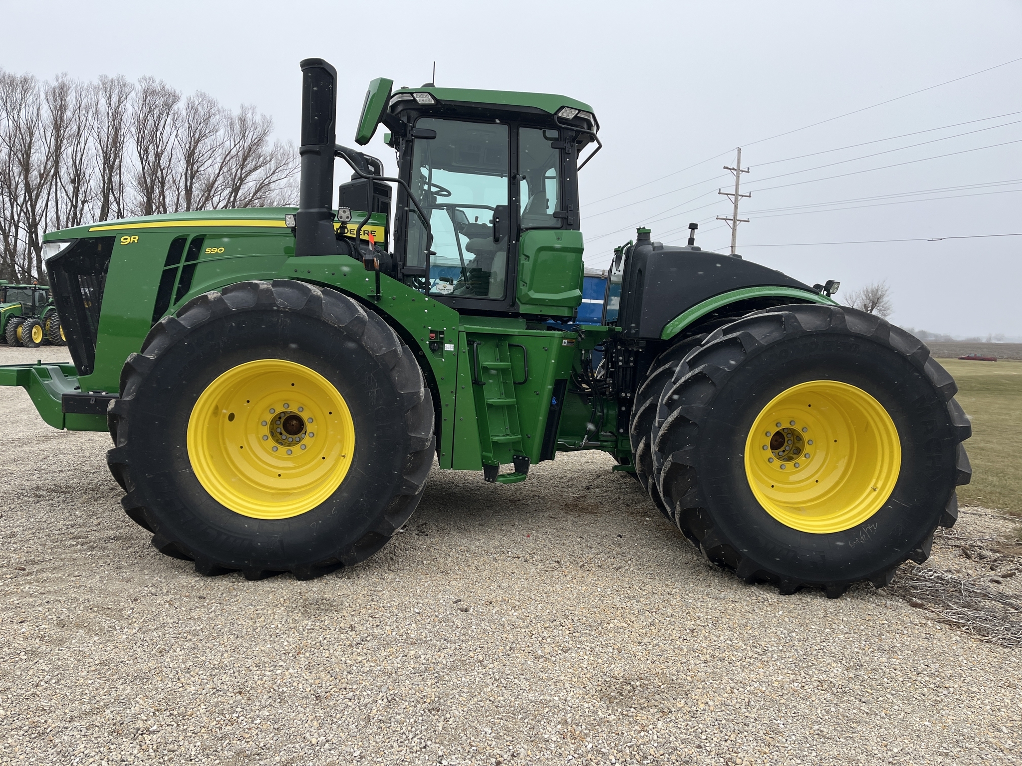 2022 John Deere 9R 590 Tractor
