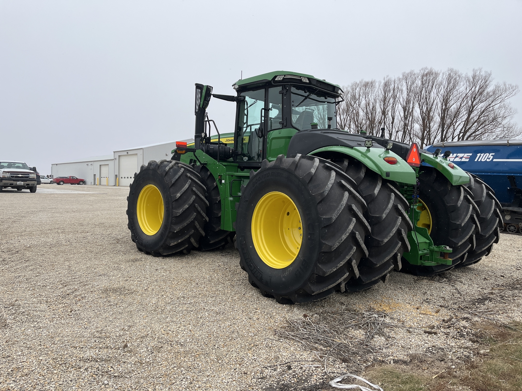 2022 John Deere 9R 590 Tractor