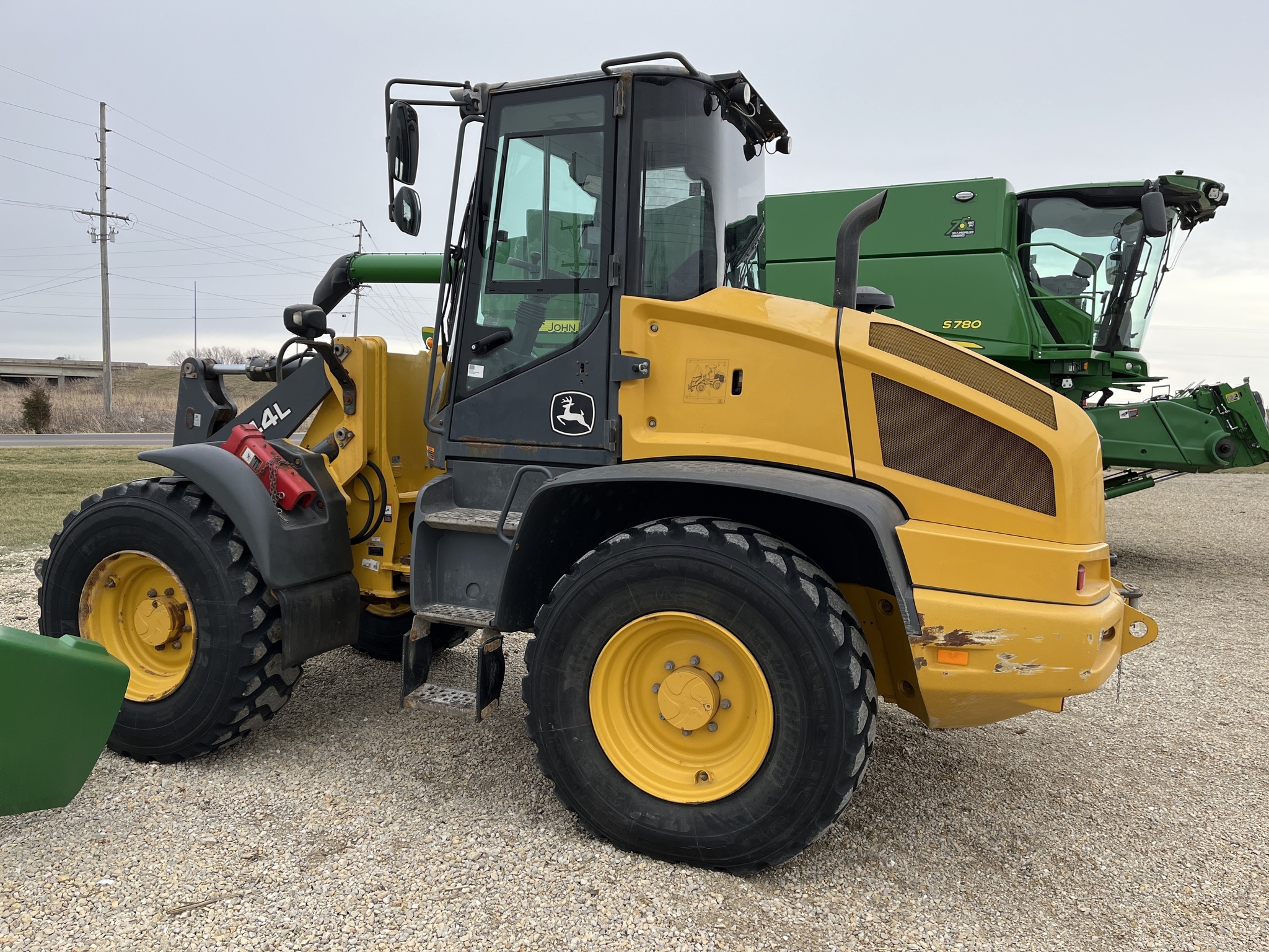 2019 John Deere 344L Front End Loader