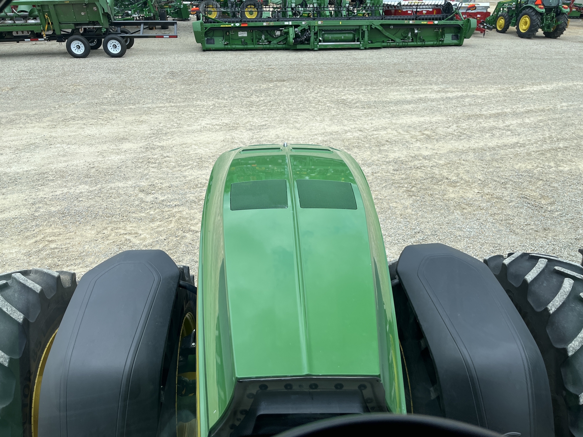 2022 John Deere 8R 370 Tractor