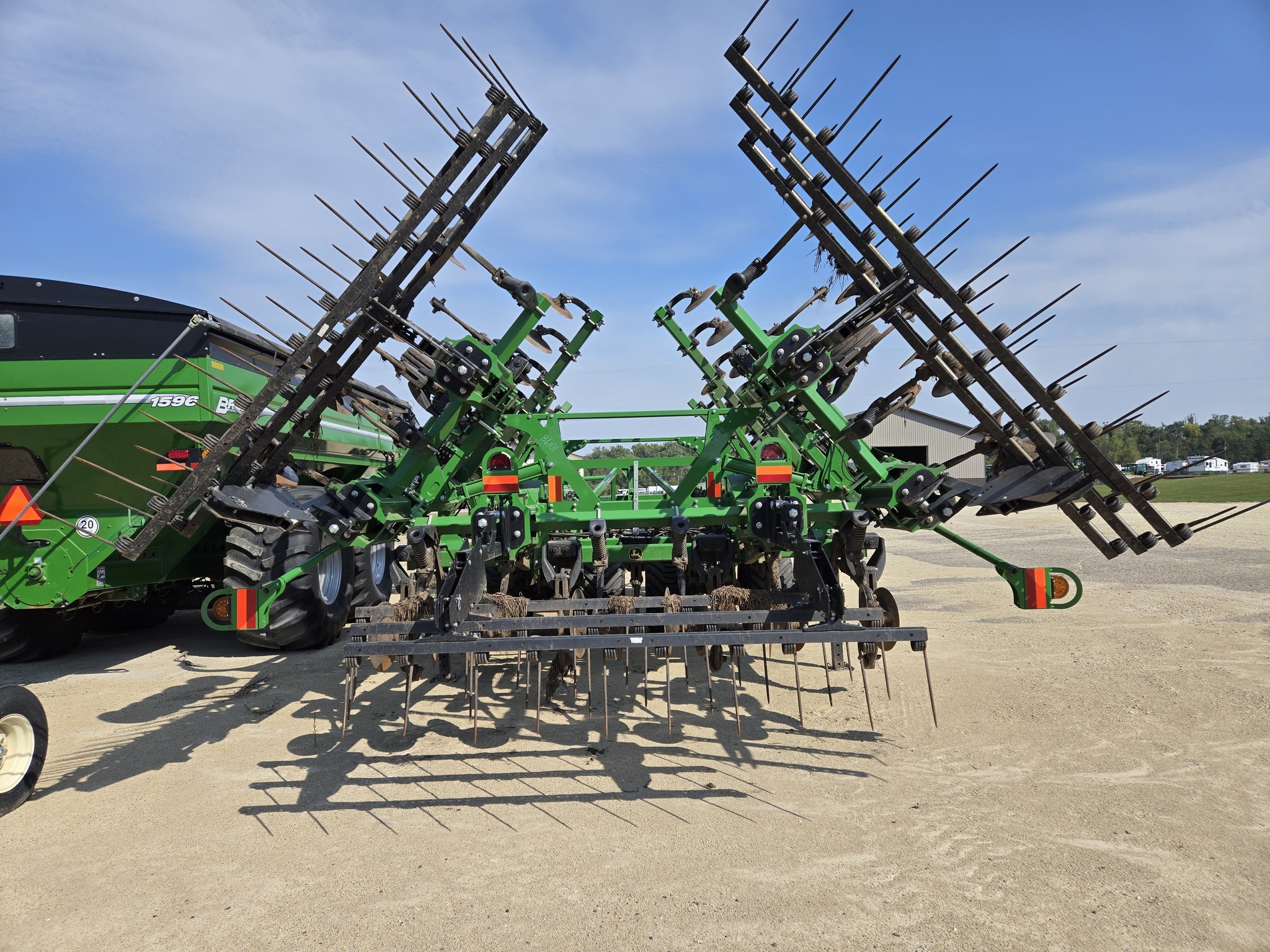2023 John Deere 2730 In-Line Ripper