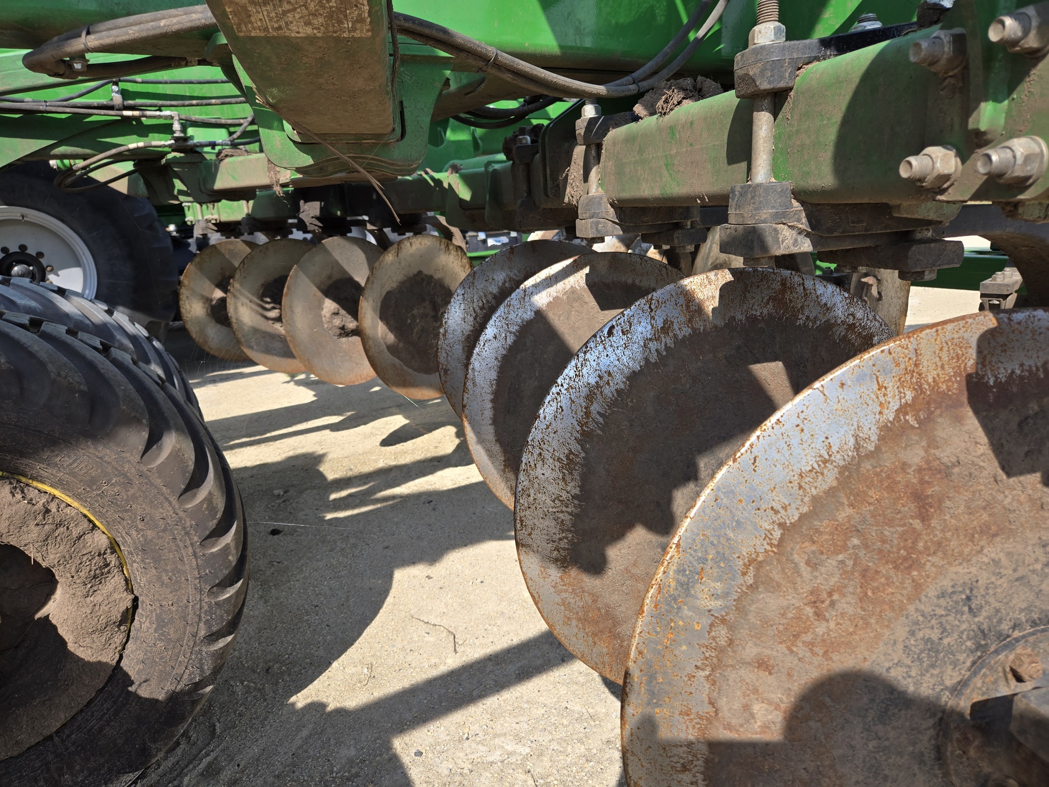 2023 John Deere 2730 In-Line Ripper