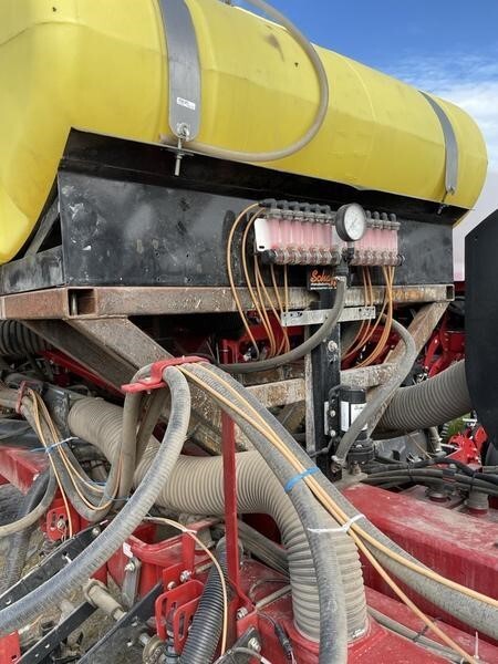 2010 Case IH 1250 Planter