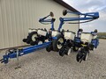  Kinze 3200 Planter