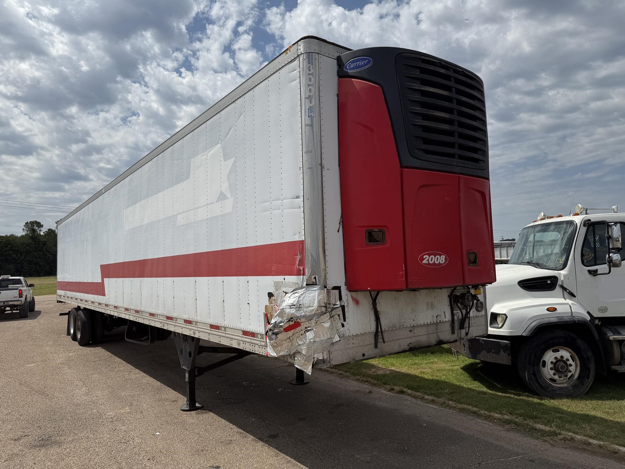 2008 Utility 53 FT REEFER Box Trucks/Trailer