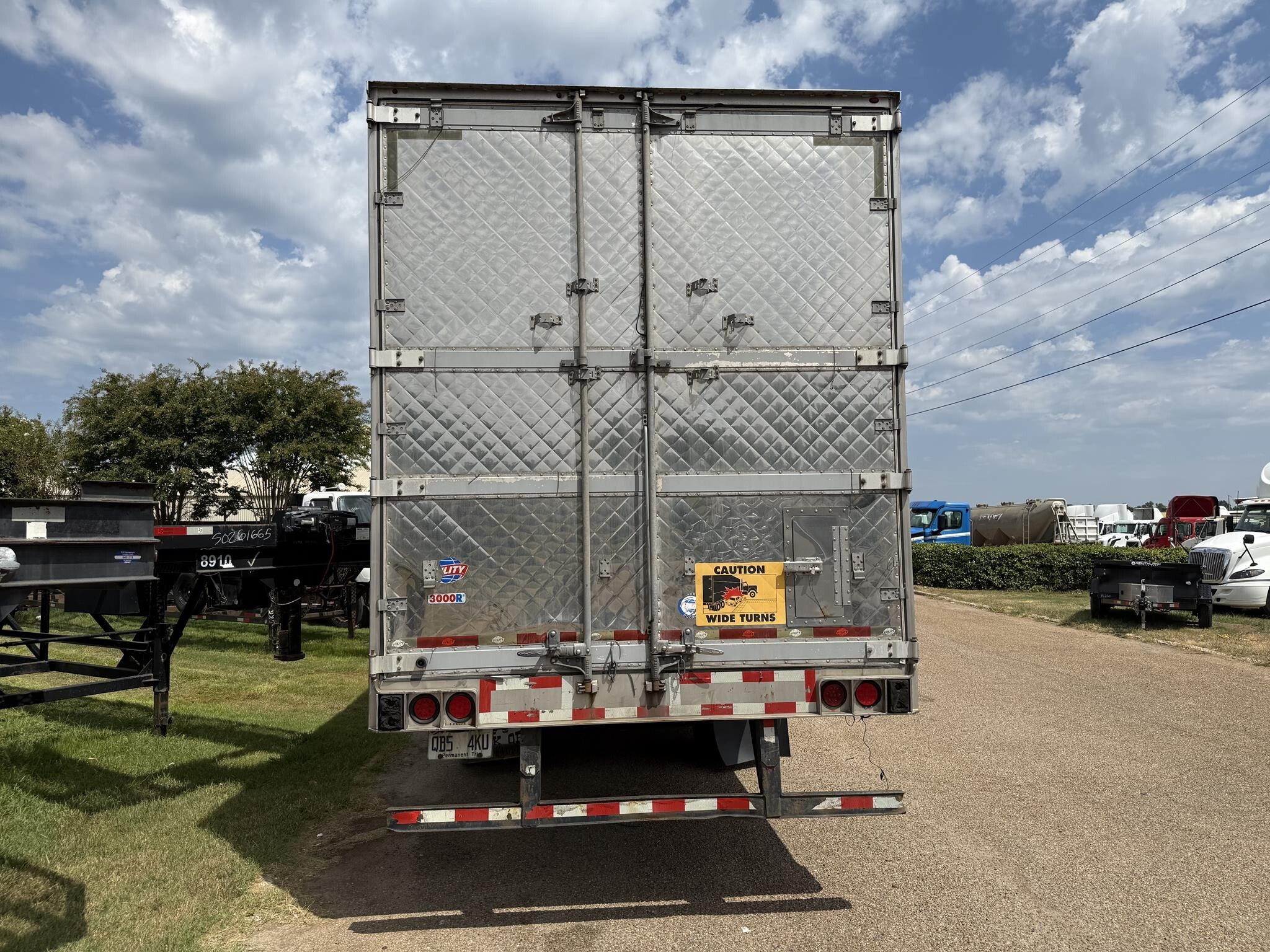 2008 Utility 53 FT REEFER Box Trucks/Trailer