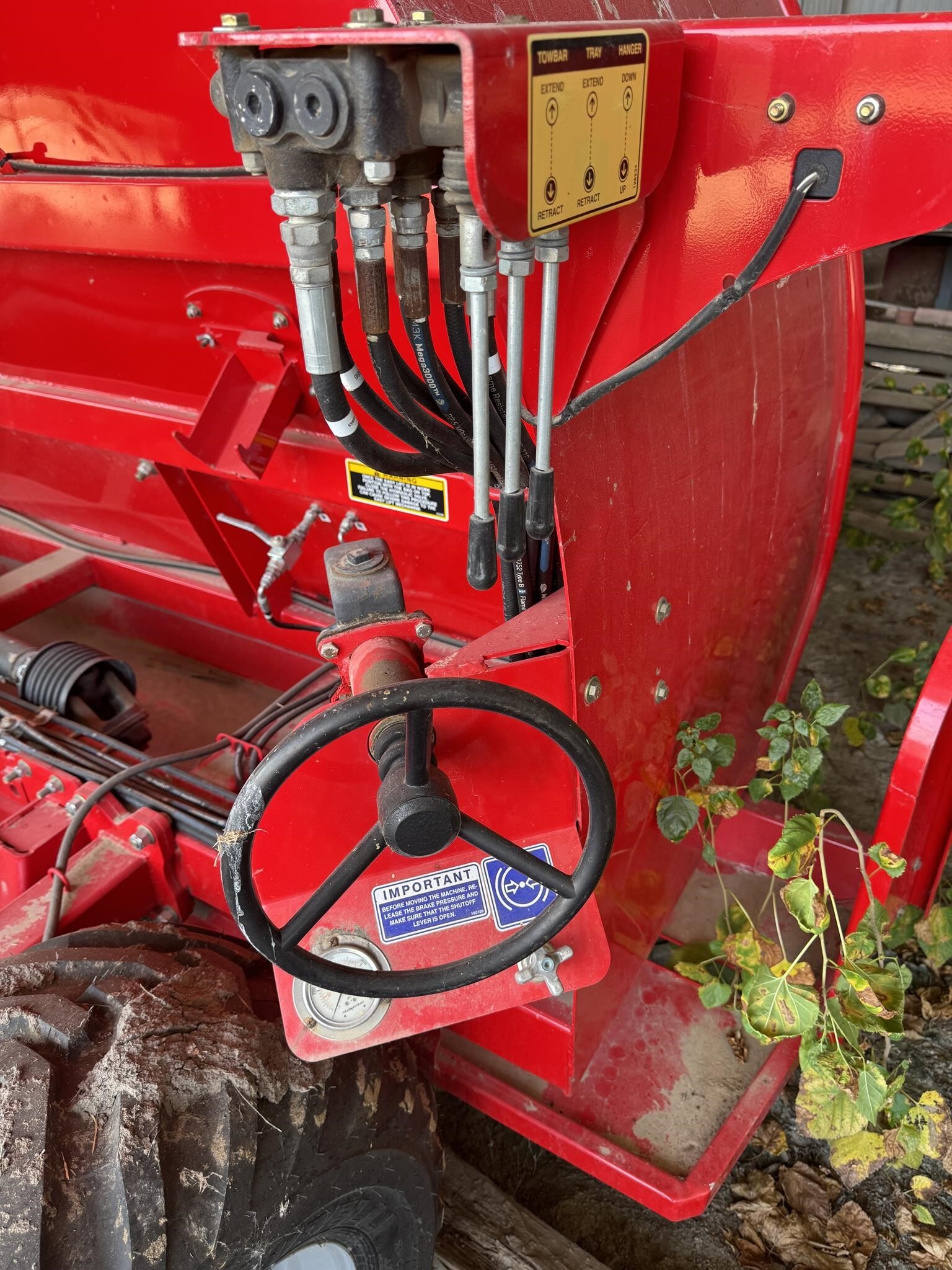  Akron EXG300X Grain Bag Unloader