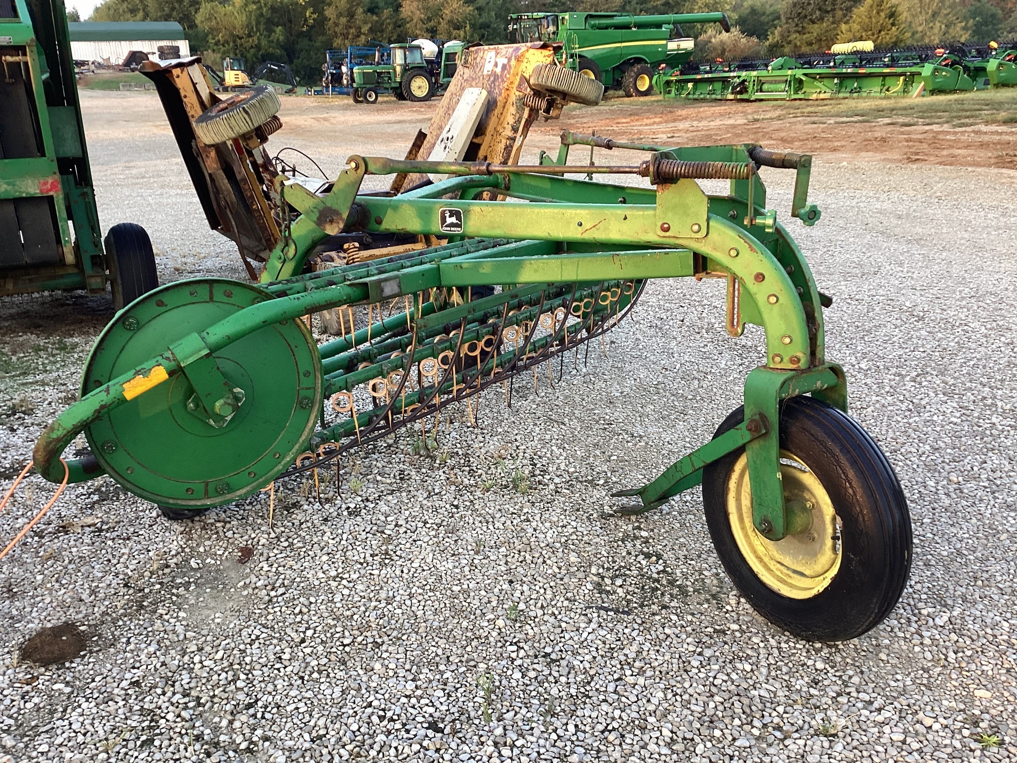  John Deere 64 Rake