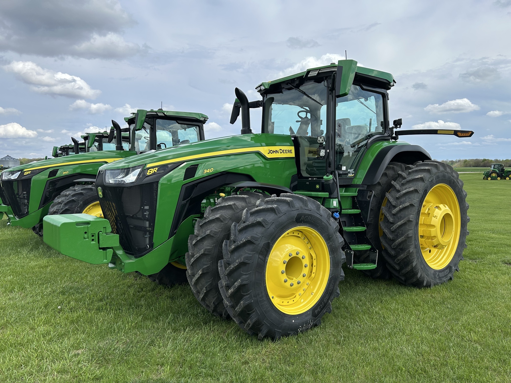 2024 John Deere 8R 340 Tractor