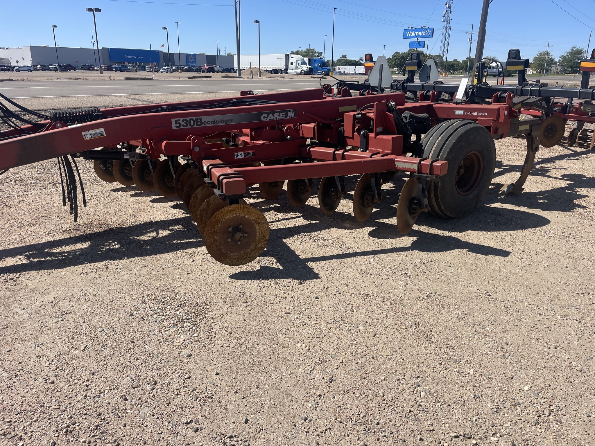 2000 Case IH ET530B In-Line Ripper